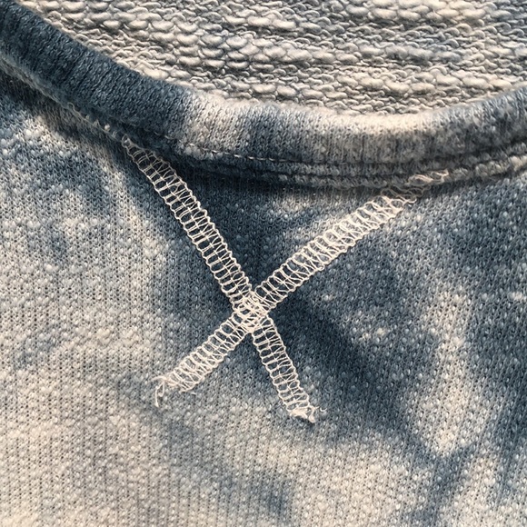 Threads 4 Thought sustainable apparel blue aqua tie dye scoop neck top M - Picture 4 of 5